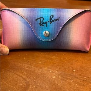 White rimmed aviator ray bans